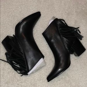 Steve Madden Shoes - Steve Madden Countryy Black Leather Steve Madden Shoes - Steve Madden Countryy Black Leather